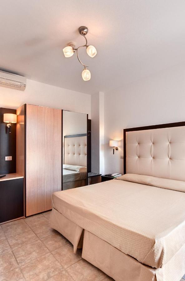 Hotel Bahia 산베네데토델트론토 외부 사진