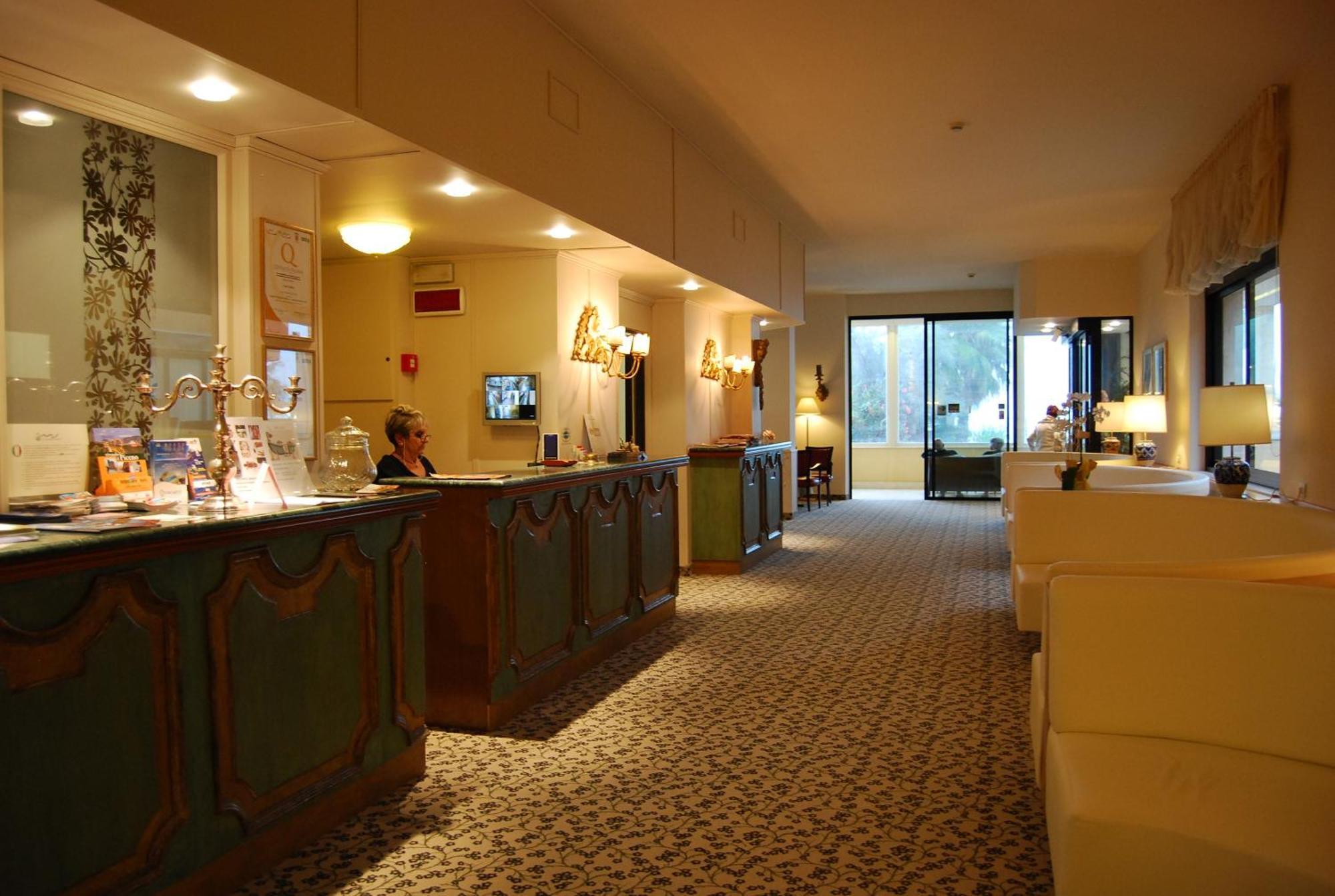 Hotel Bahia 산베네데토델트론토 외부 사진