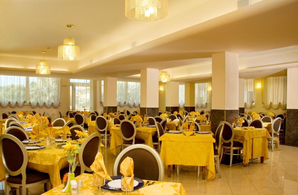 Hotel Bahia 산베네데토델트론토 외부 사진
