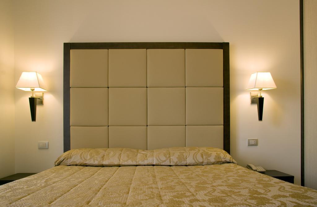 Hotel Bahia 산베네데토델트론토 객실 사진