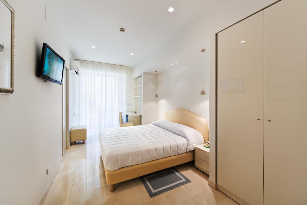 Hotel Bahia 산베네데토델트론토 객실 사진